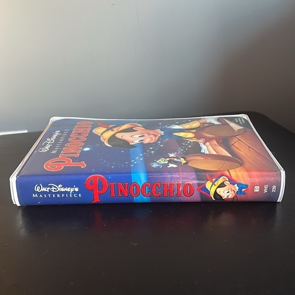 Disney Pinocchio Masterpiece VHS Movie - Picture 6 of 10